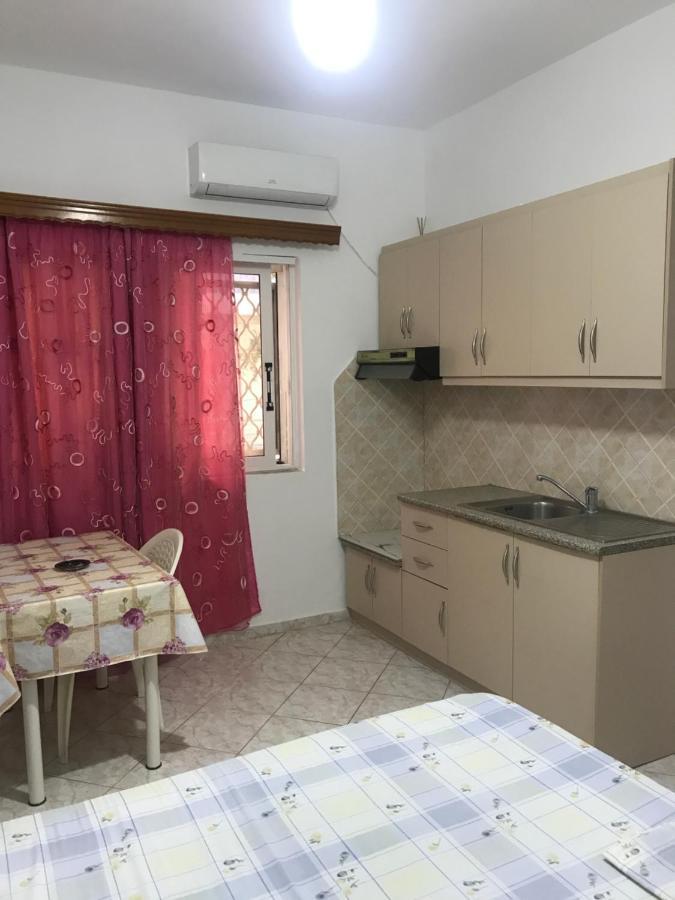 Apartament Roisin Sarandë Eksteriør billede