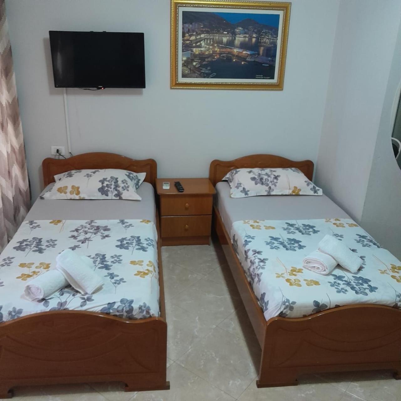 Apartament Roisin Sarandë Eksteriør billede